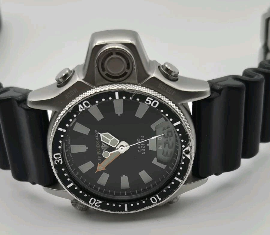CITIZEN Promaster Aqualand Quartz Rubber C022-088034 watch 457116