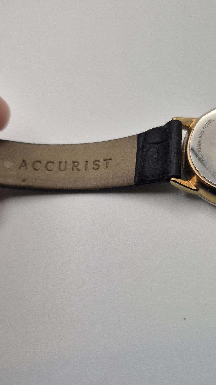 Accurist Ladies Classic Date wristwatch model 8073 with a white dial and...20