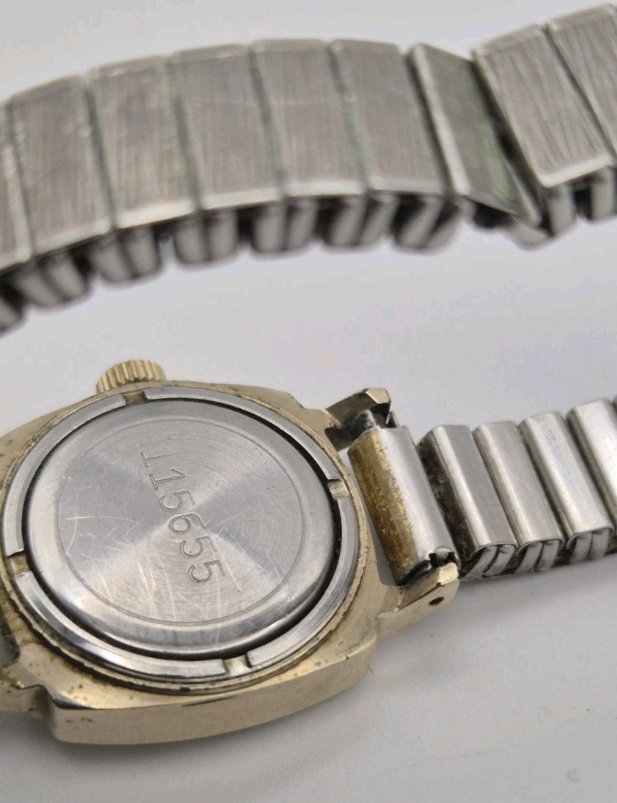 vintage Soviet-era Sekonda 17 Jewels ladies' mechanical wristwatch14
