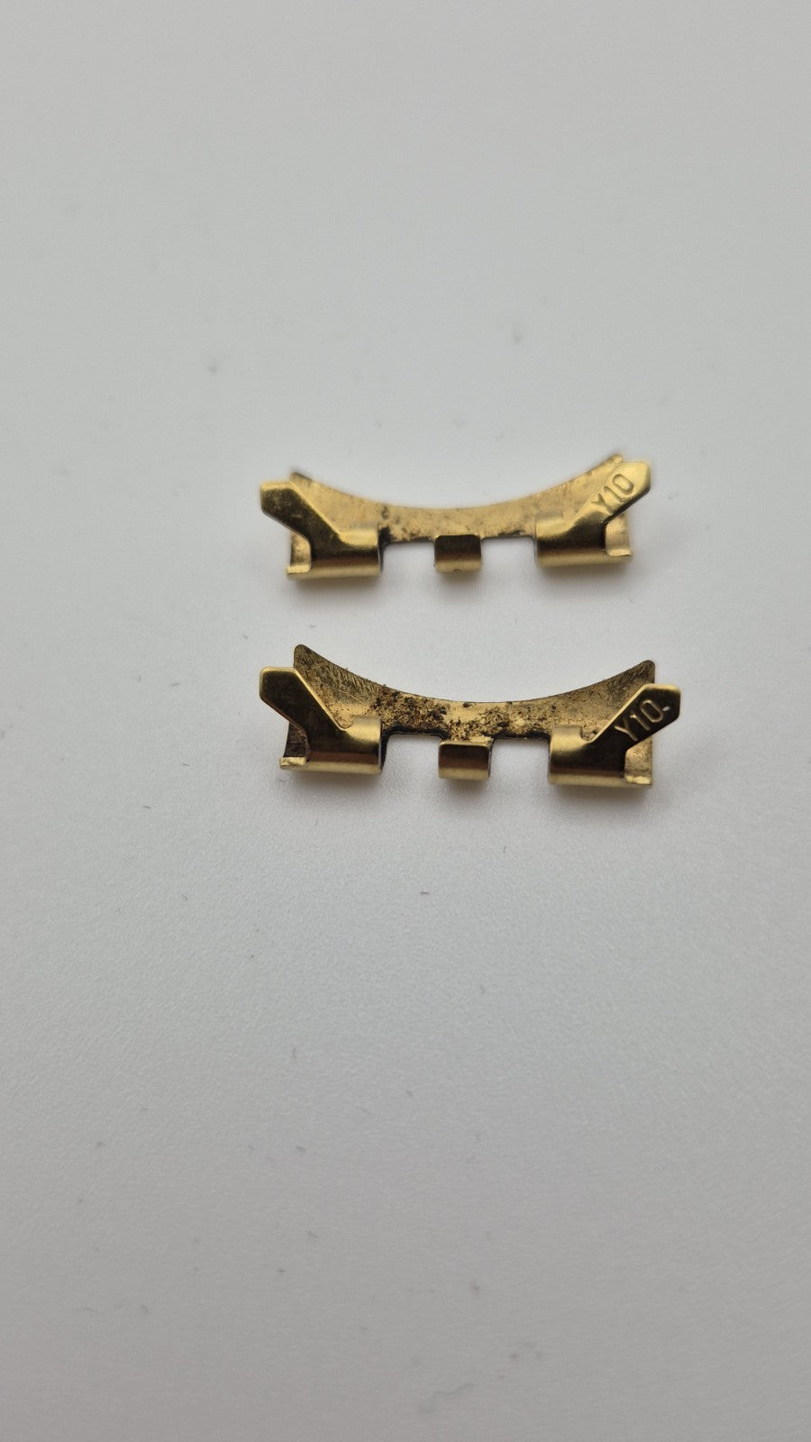 Vintage Bulova Gold Plated Watch Band Bracelet  End Links 20mm2