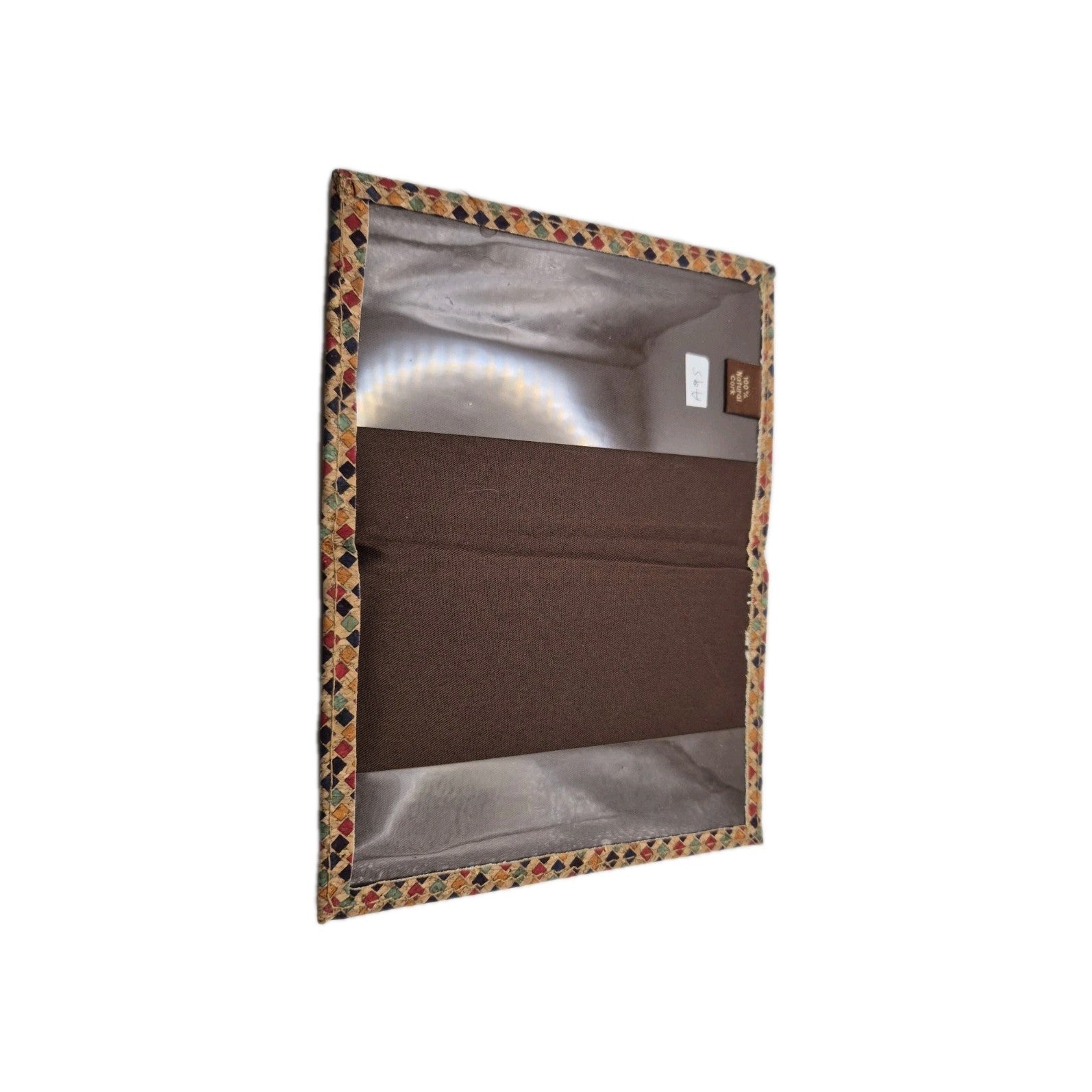 Cork passport holder with a geometric pattern2