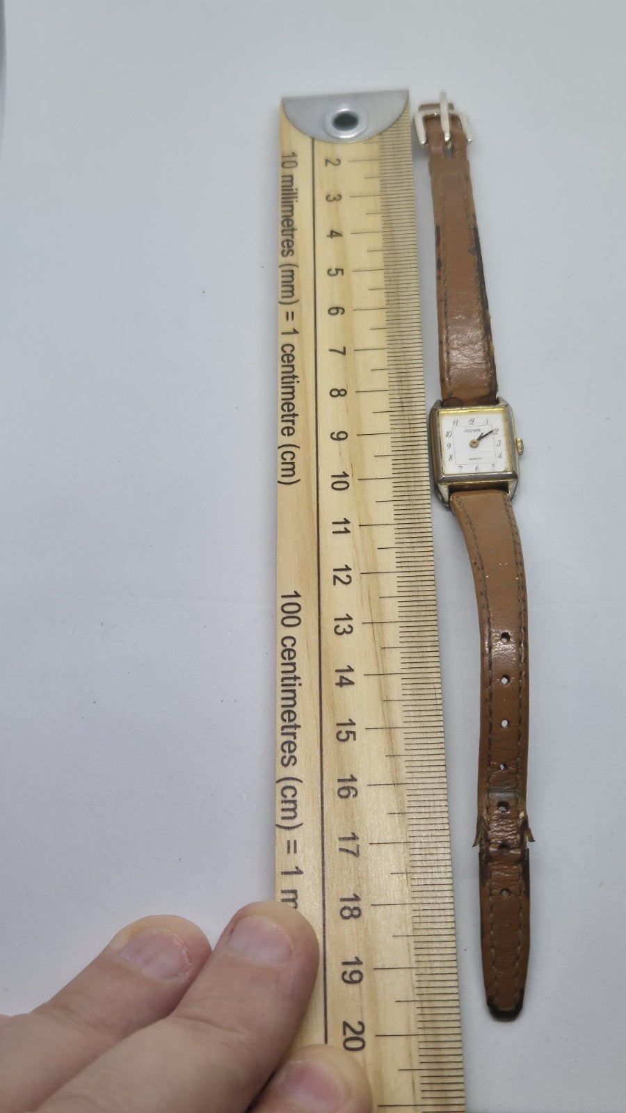 vintage Pulsar V810 ladies' goldtone quartz watch.14