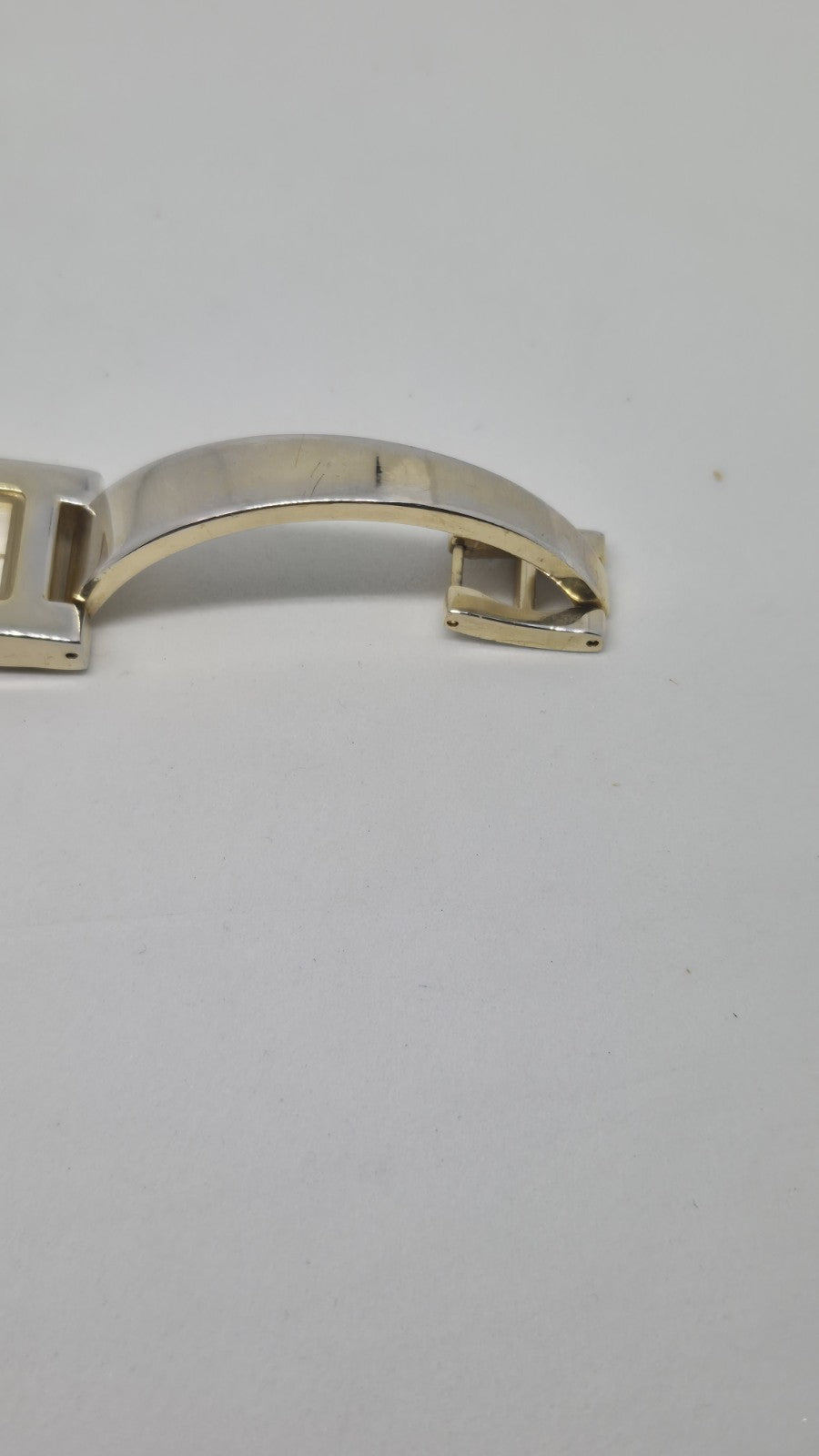 New Look Ladies Gold Tone Wristwatch Excellent Working Order New Battery Fitted9