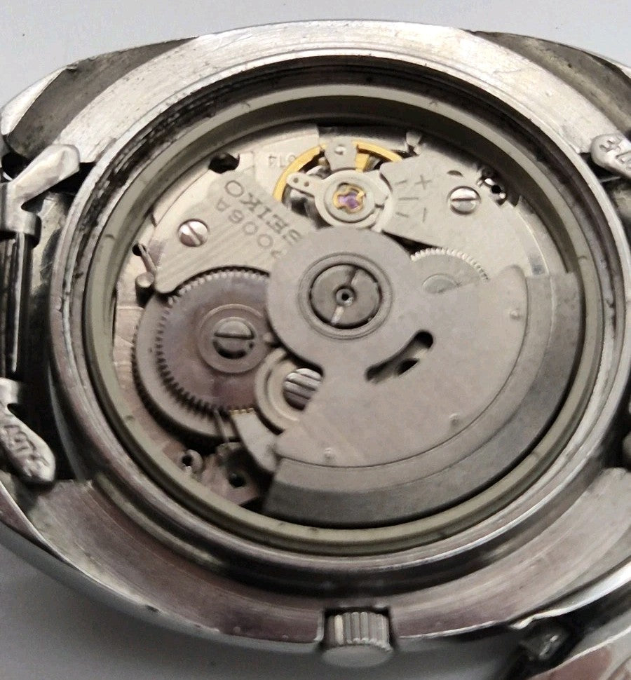 Vintage Seiko Automatic 7006 8040 Day Date Silver Dial – 19J – Japan18