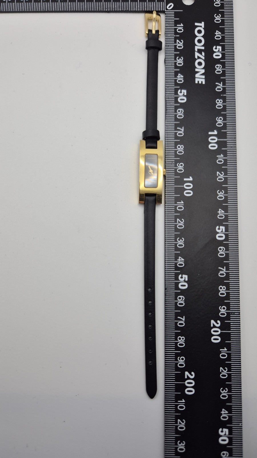Gucci 3900L Gold Black Qz Women's Watch Vintage Used Working20