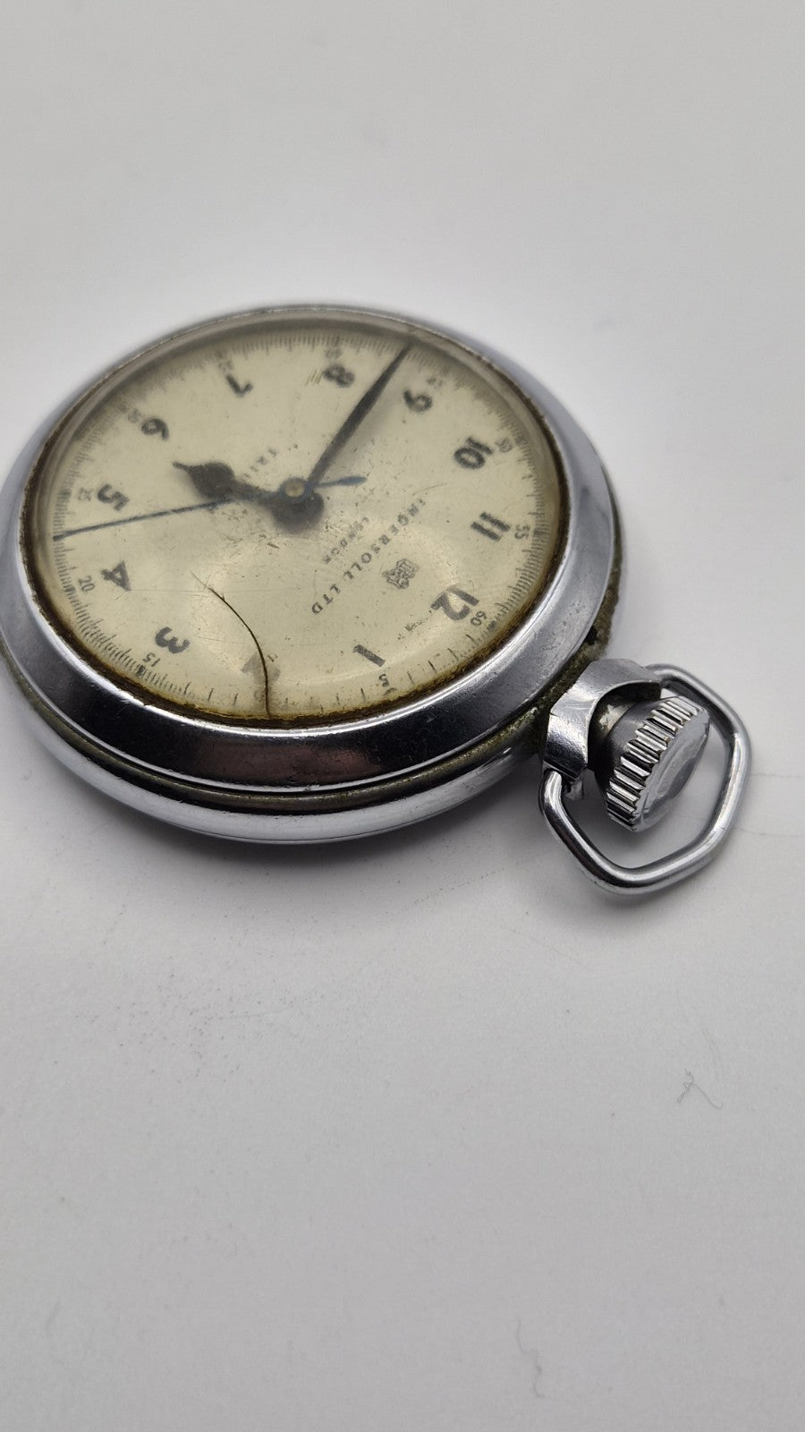 vintage Ingersoll Triumph manual-wind pocket watch. Working. 2