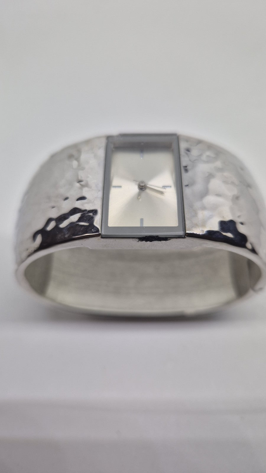 A Very Attractive Bracelet Watch In Working Order2
