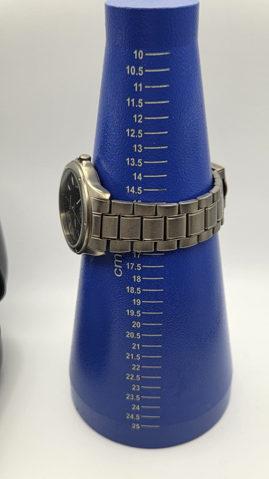 vintage Mens Pulsar Titanium VX42-X065  quartz watch  20