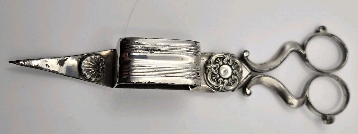 antique candle snuffer and wick trimmer1