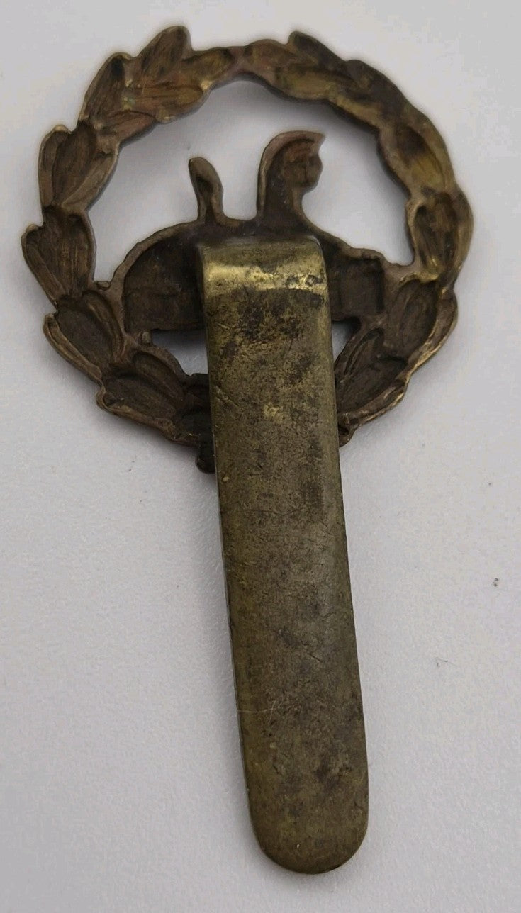 The Gloucestershire Regiment Rear Cap Badge, Fine Vintage Condition7