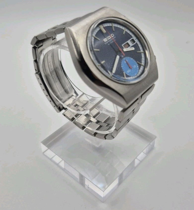 Seiko - Chronograph, ref. 6139-8020 Blue Eye2