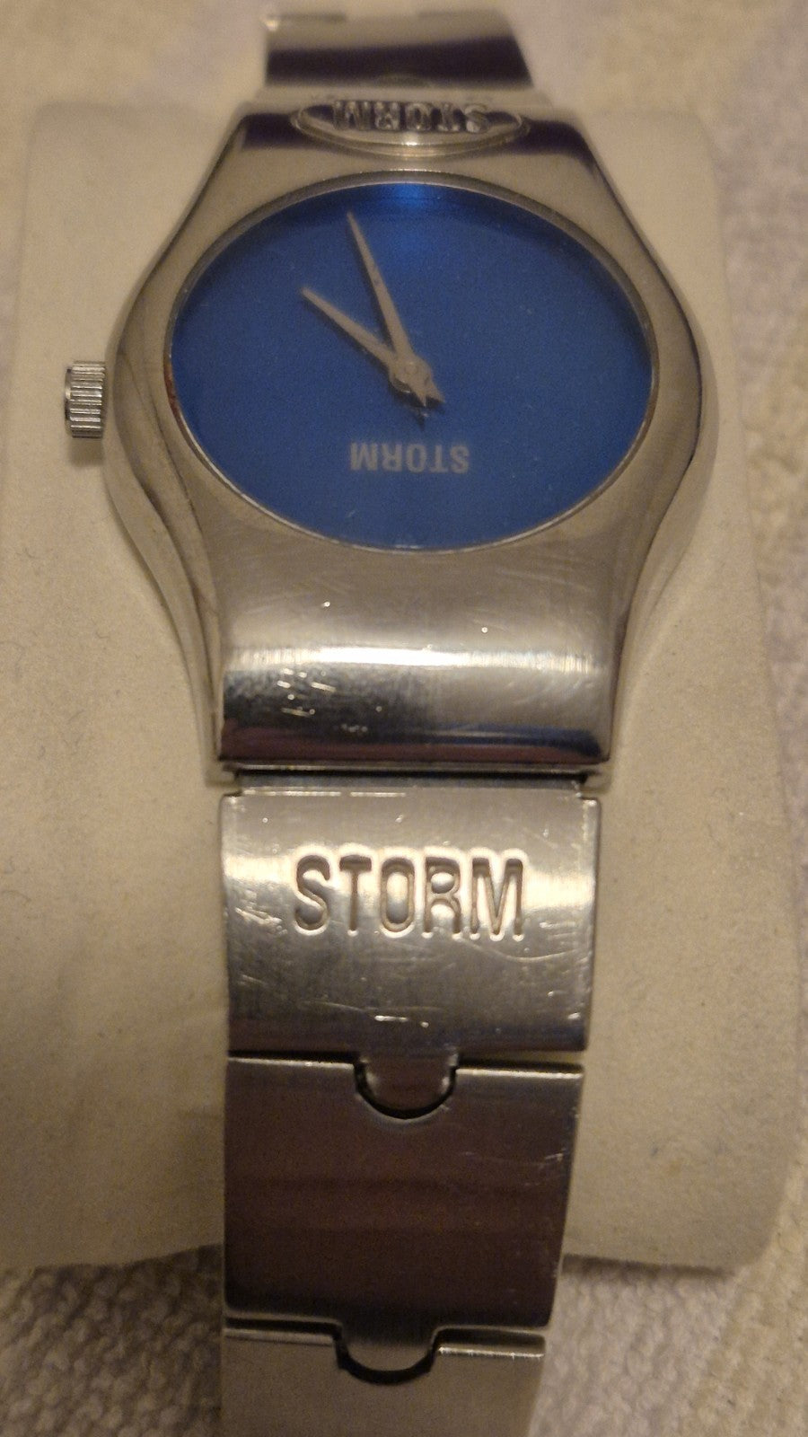 Vintage Storm Quartz Watch4