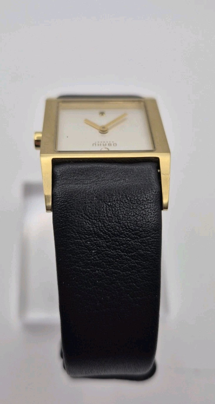 Obaku Harmony quartz Ladies wristwatch Model V113LGIRB With a gold tone...9