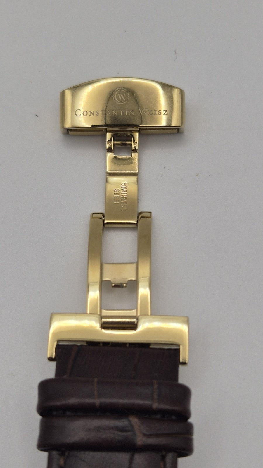 CONSTANTIN WEISZ LIMITED EDITION WRIST WATCH FEATURING A A GOLD PLATED CASE WITH17