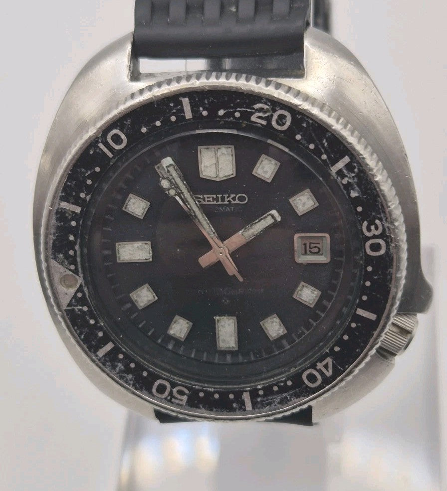 Seiko 6105  8110 'Willard' Diver Watch Vintage with waffle strap0