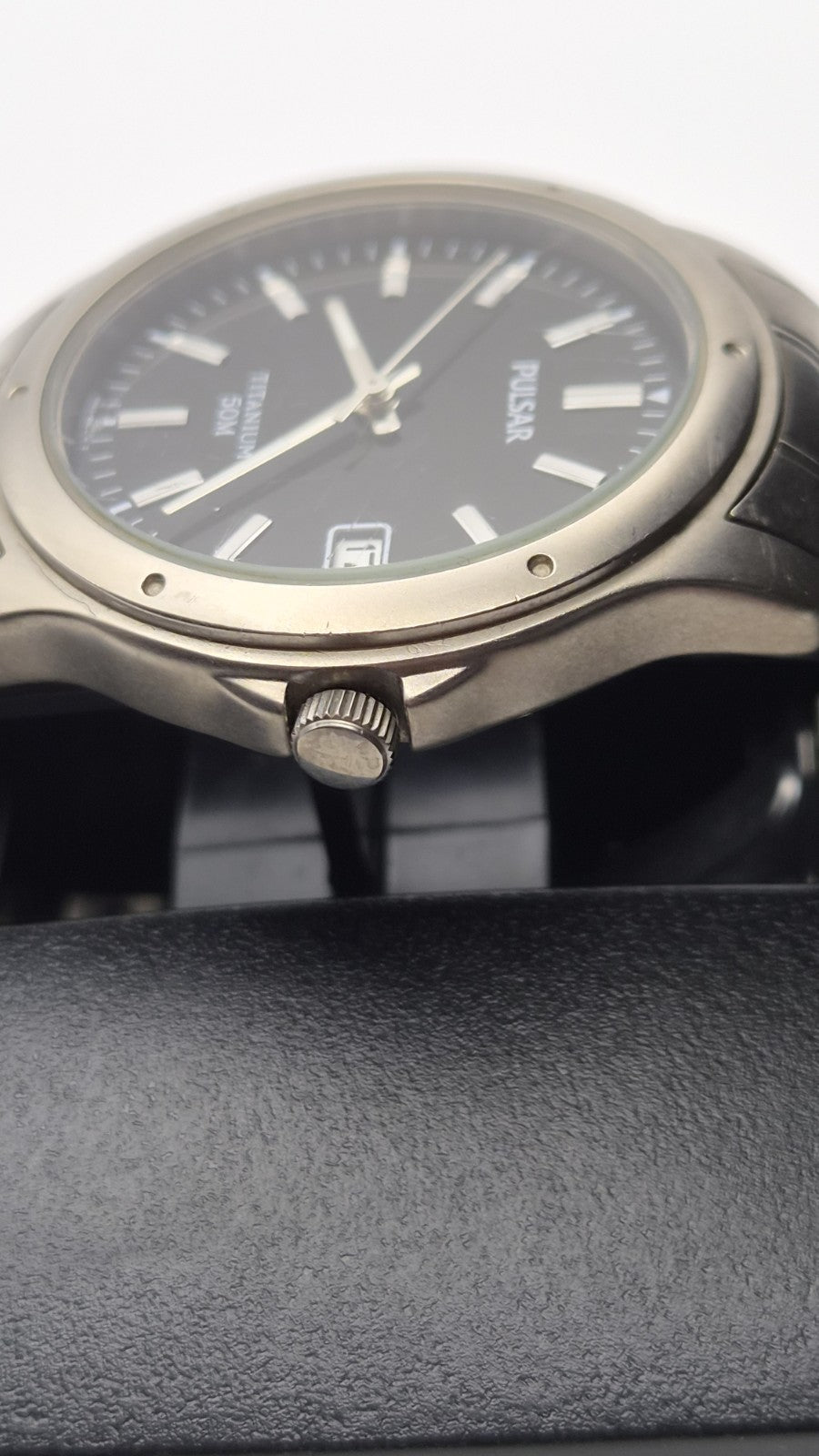 vintage Mens Pulsar Titanium VX42-X065  quartz watch  4