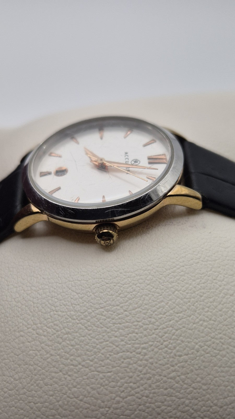Accurist Ladies Classic Date wristwatch model 8073 with a white dial and...7