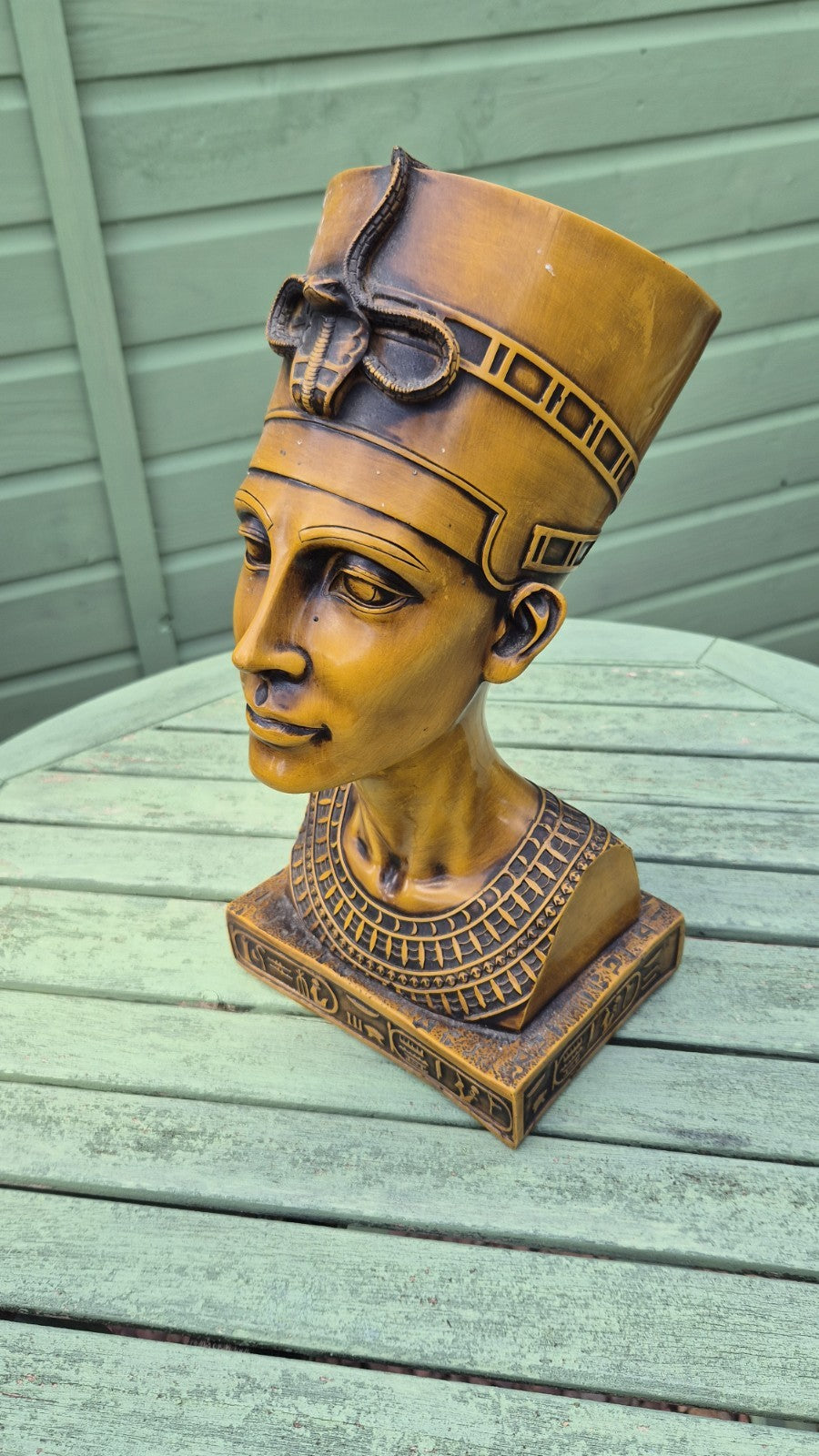 Decorative Replica of the famous Nefertiti Bust4