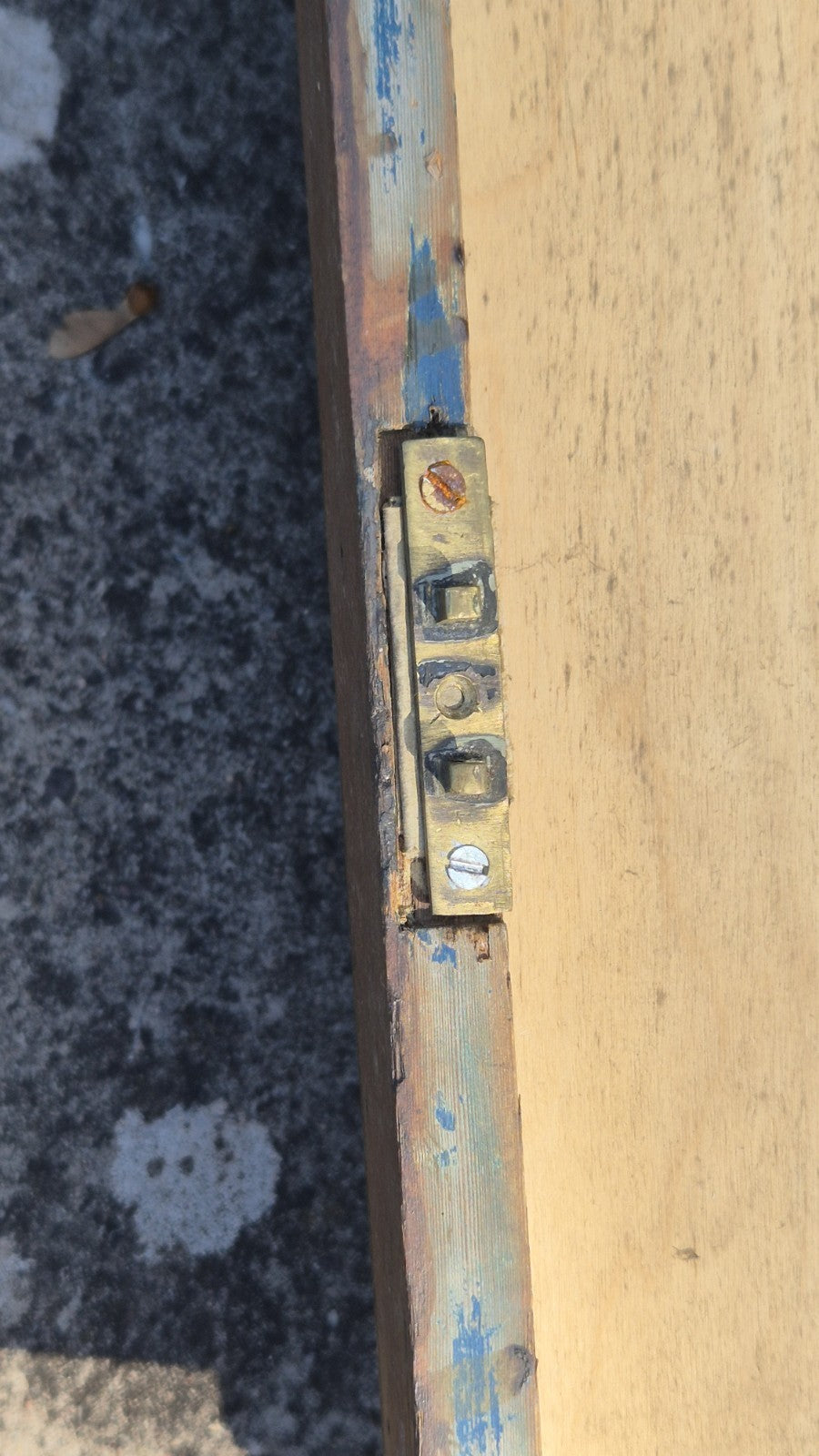 Vintage Carpenters Wooden Box And wooden plane5