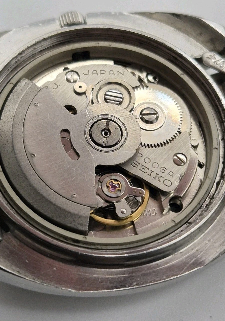 Vintage Seiko Automatic 7006 8040 Day Date Silver Dial – 19J – Japan19