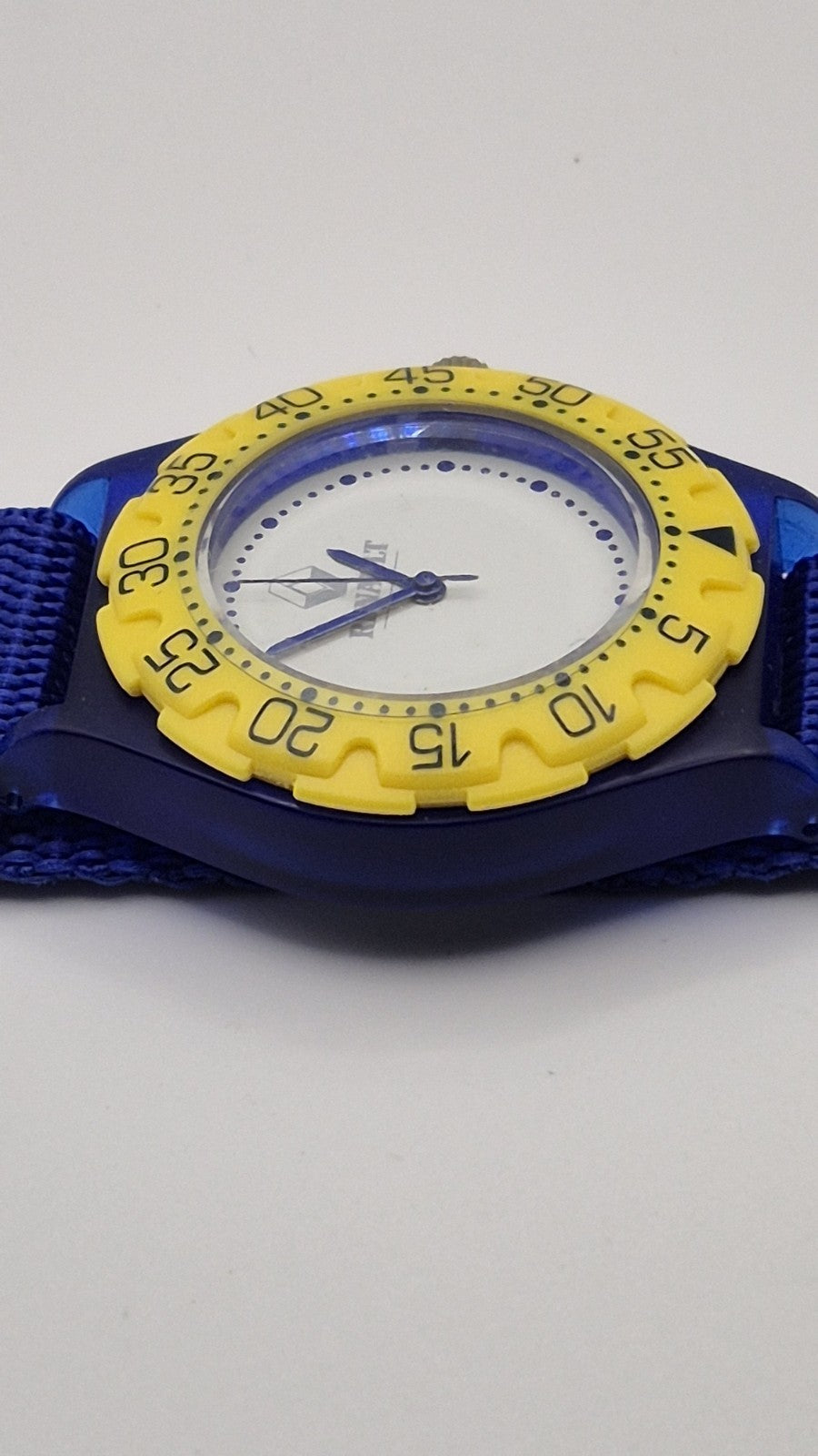 Renault Blue/Yellow Promotional Watch with rotating bezel 13