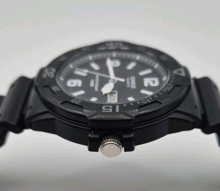 Casio Men's Analogue Watch MRW-200H4