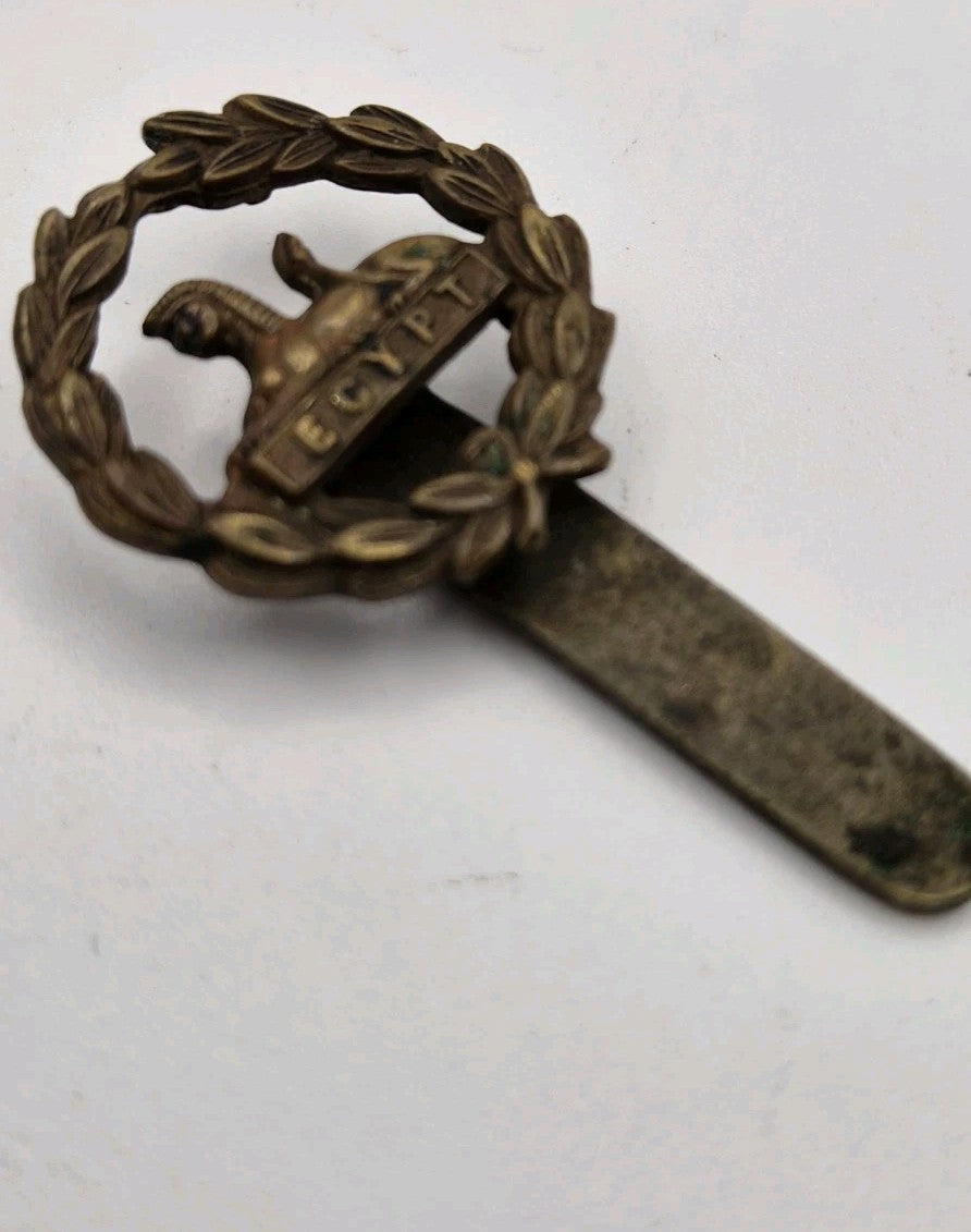 The Gloucestershire Regiment Rear Cap Badge, Fine Vintage Condition2