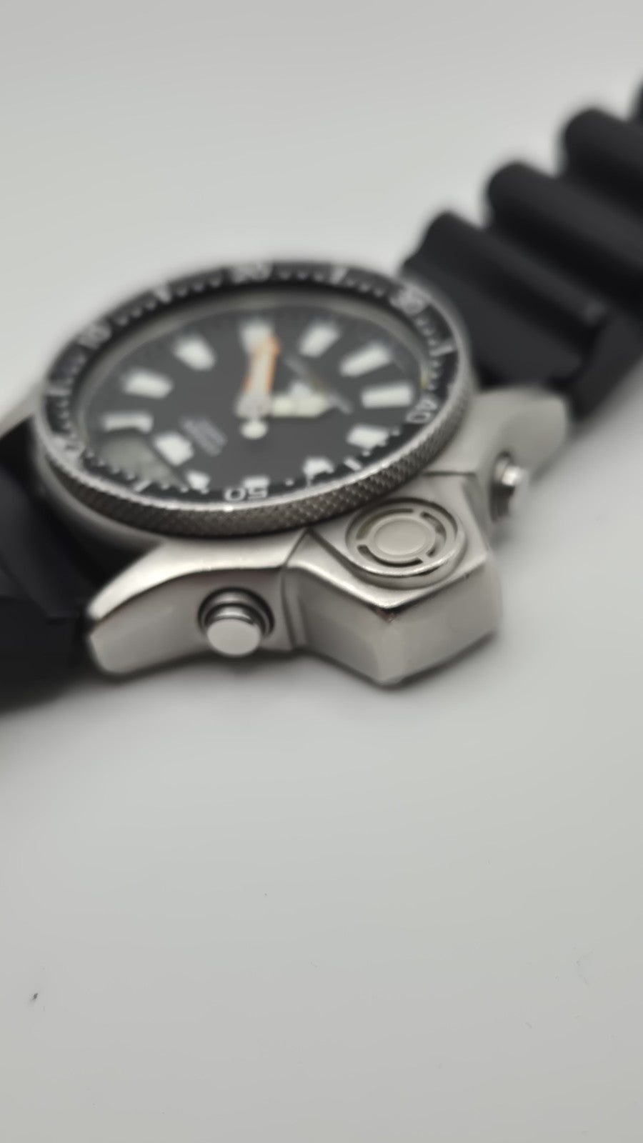 CITIZEN Promaster Aqualand Quartz Rubber C022-088034 watch 45712