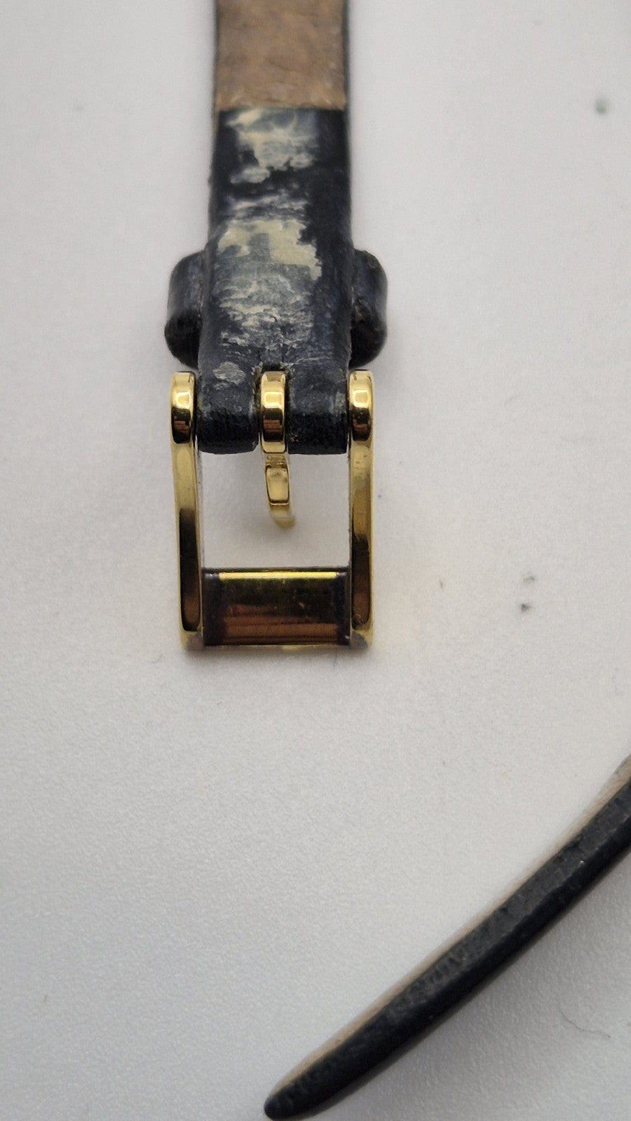 Gucci 3900L Gold Black Qz Women's Watch Vintage Used Working22