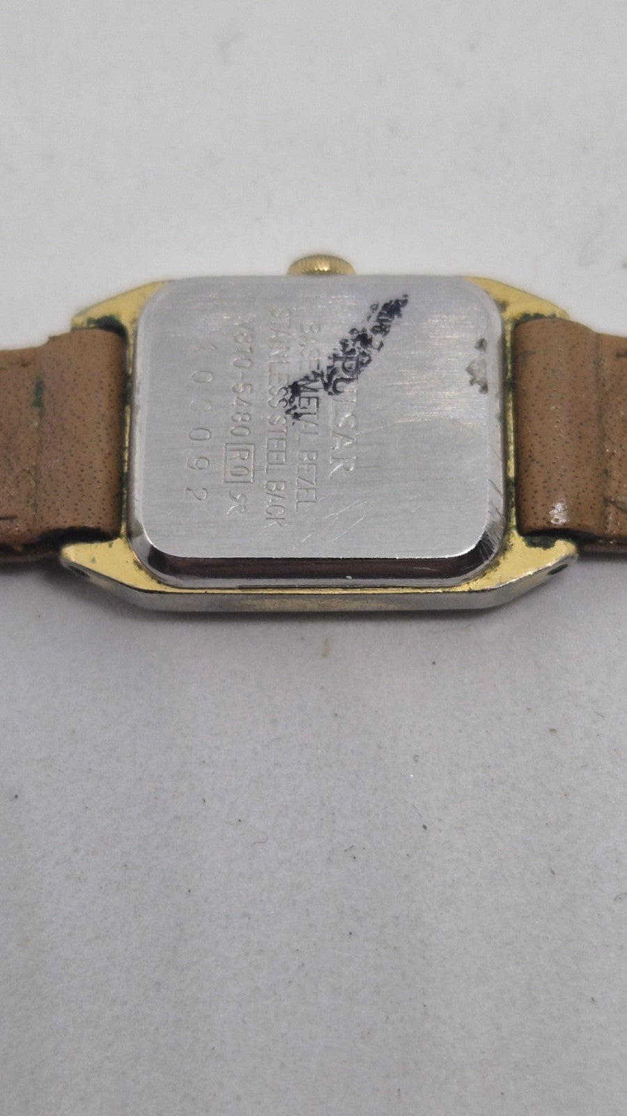 vintage Pulsar V810 ladies' goldtone quartz watch.5