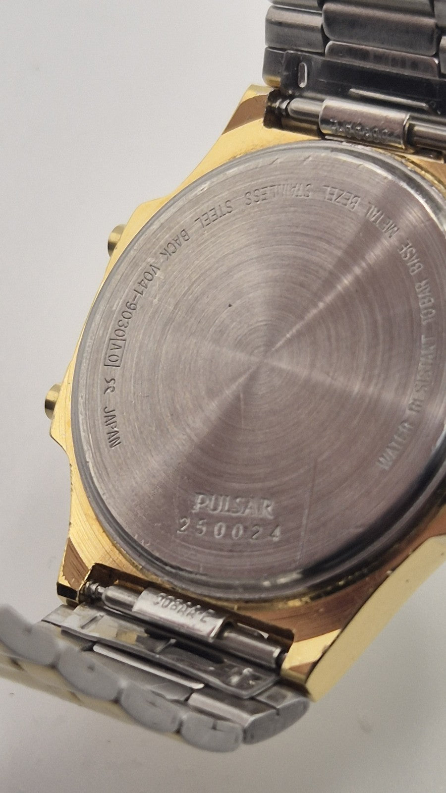 Vintage Men’s Pulsar Analog Digital Chronograph Watch V041-903016