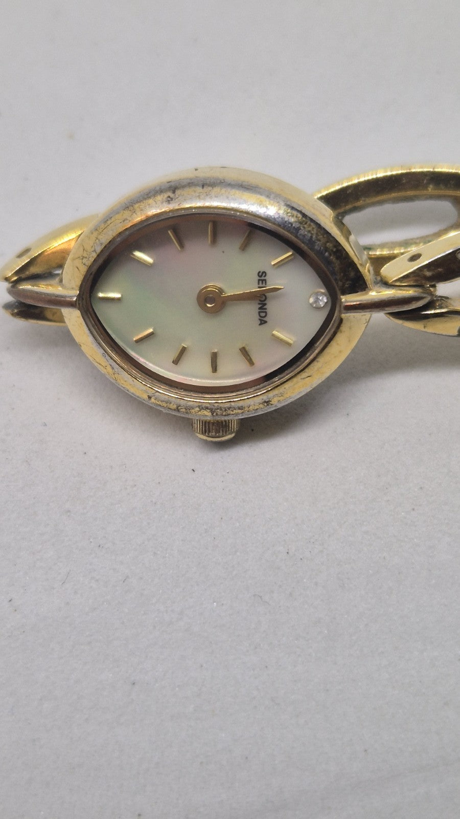 Ladies  Sekonda Teardrop Face Gold Strap Watch4