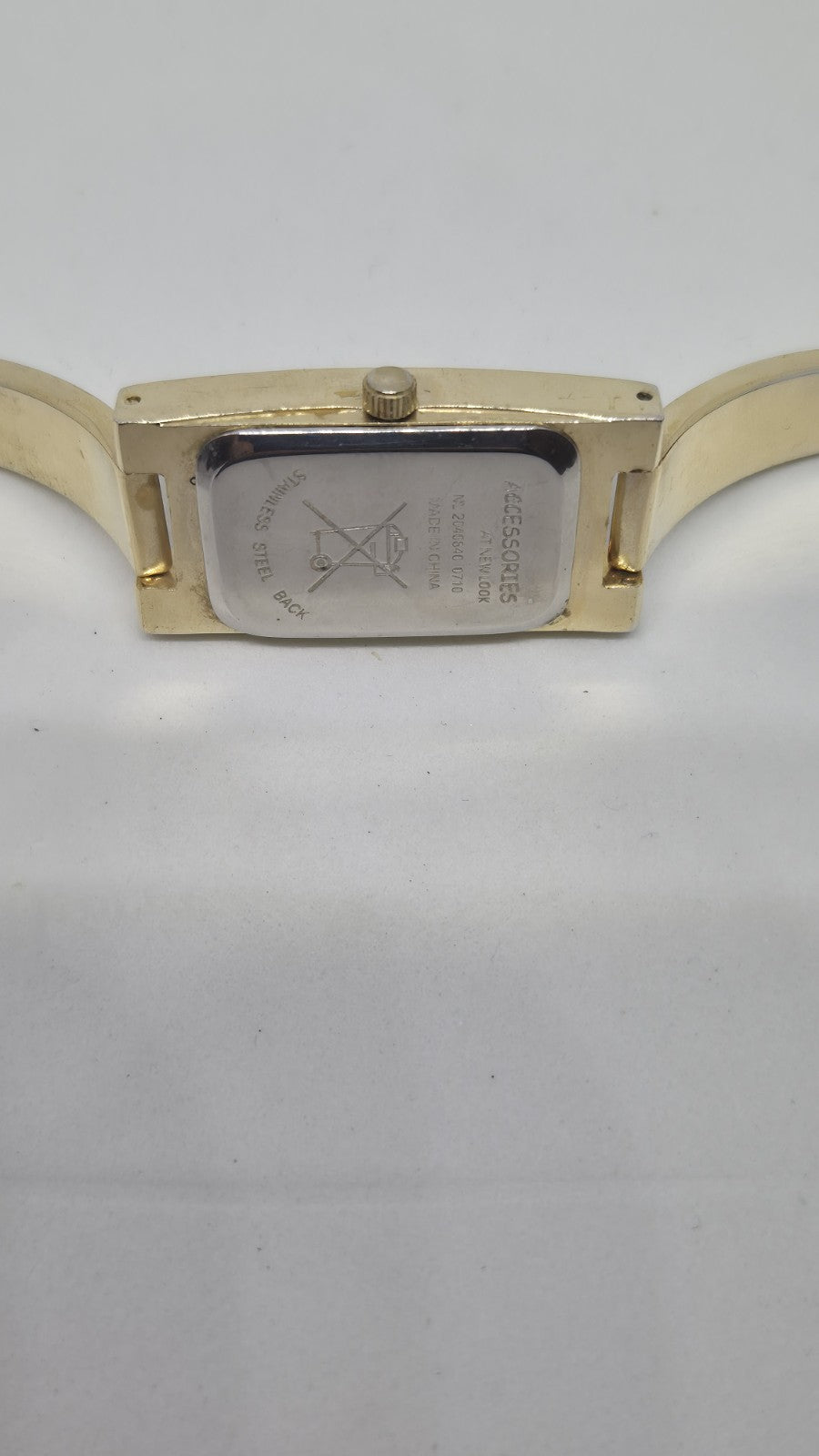 New Look Ladies Gold Tone Wristwatch Excellent Working Order New Battery Fitted19