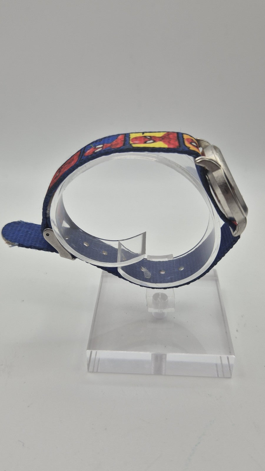 Marvel Spider-Man kids watch featuring a blue nylon strap4