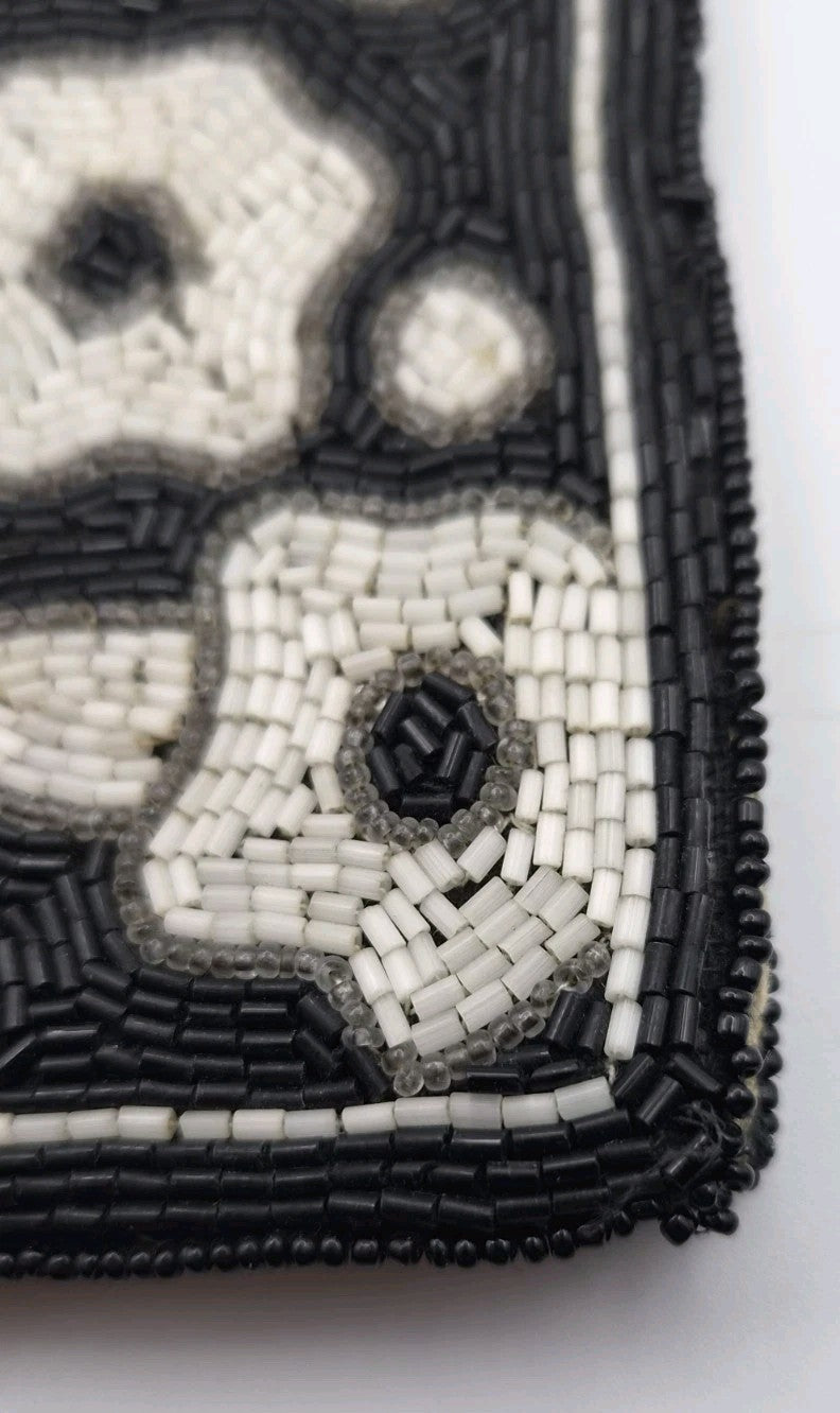 vintage black-and-white seed-beaded coin purse1