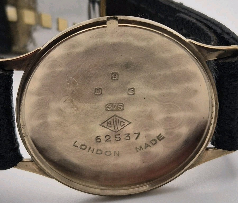 Accurist 1960s 9 Carat Gold Watch,  date, 21 Jewels, Working, Swiss Made18