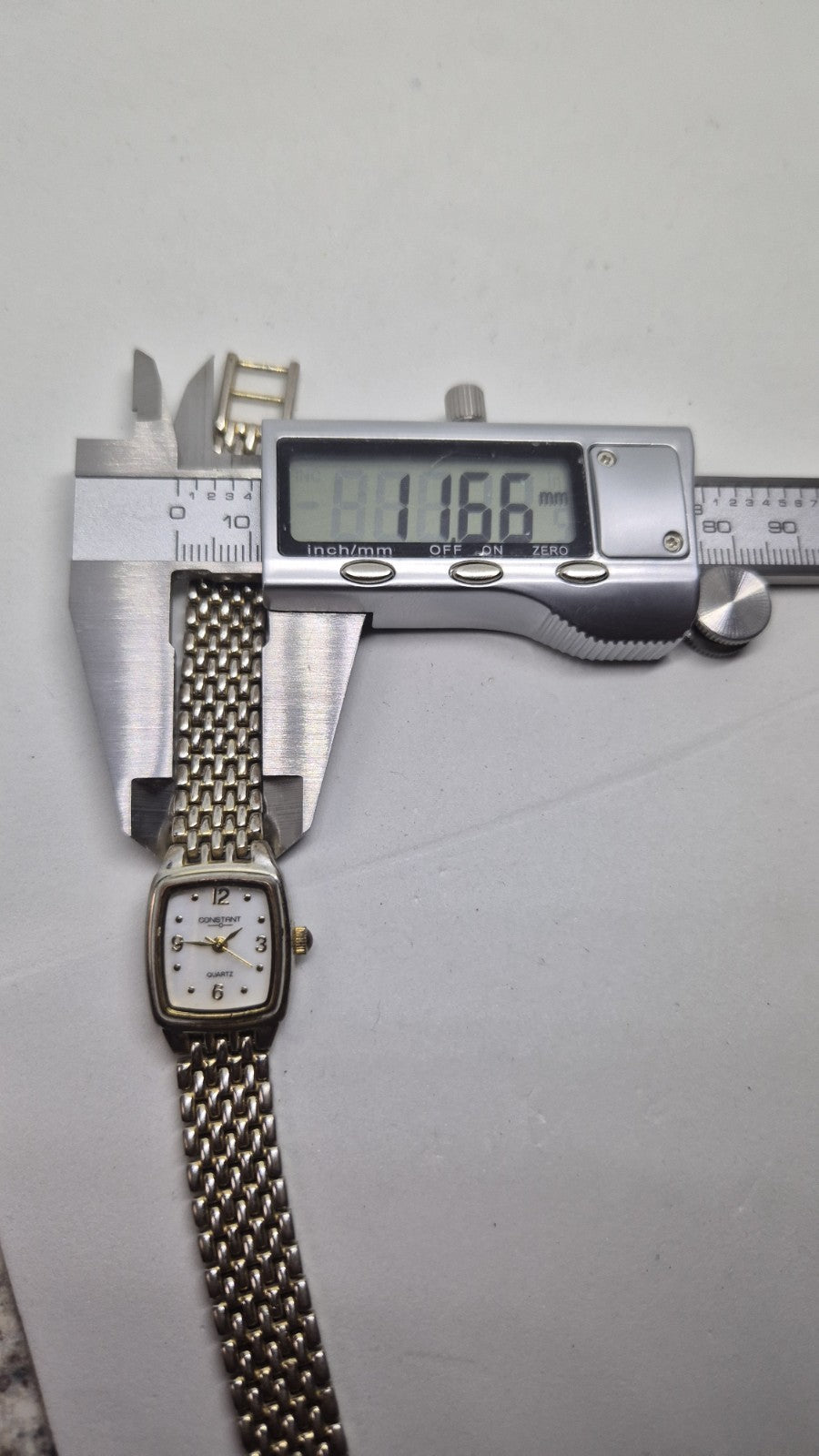 Vintage Constant Ladies Quartz Bracelet Watch Colour Gold13