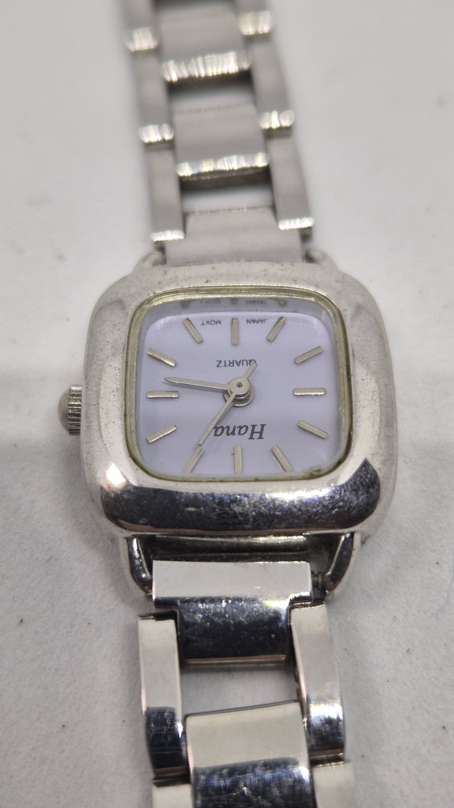 Hana Quartz ladies' watch with a silvercoloured bracelet8