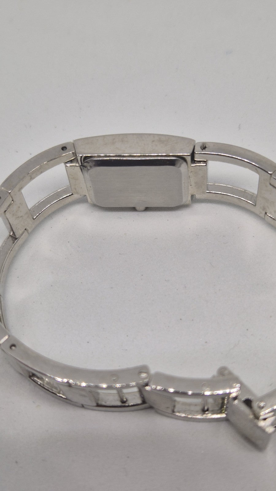 Ladies Quartz Dress Bangle Watch9