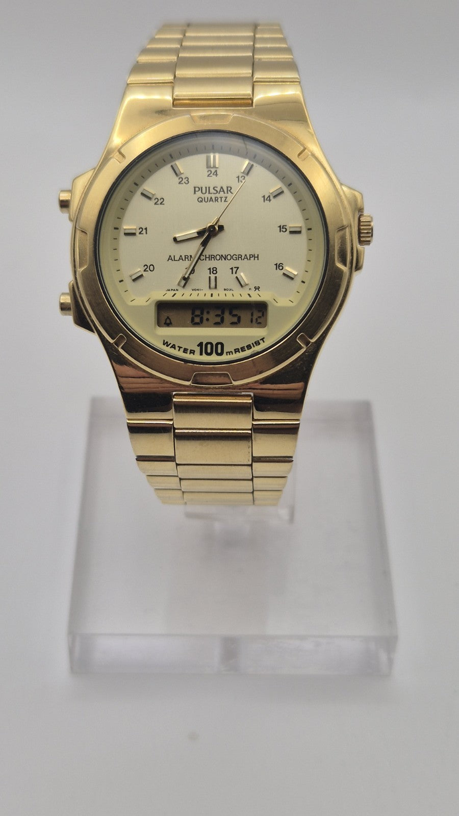 Vintage Men’s Pulsar Analog Digital Chronograph Watch V041-90301