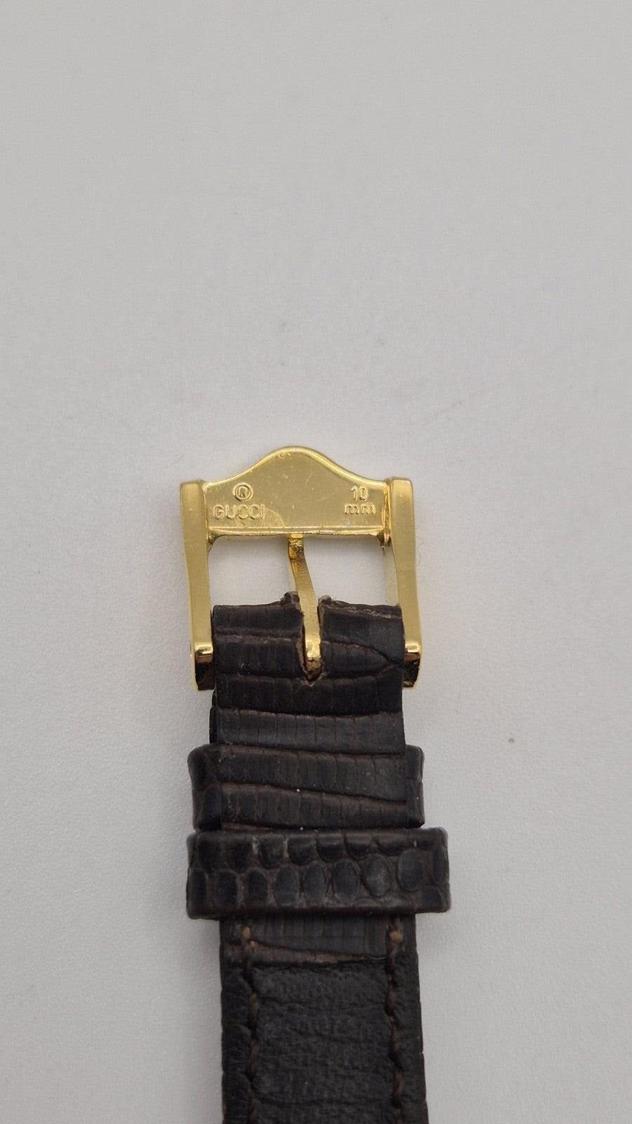 GucciGold 3000.2.L A new strap and a new battery13