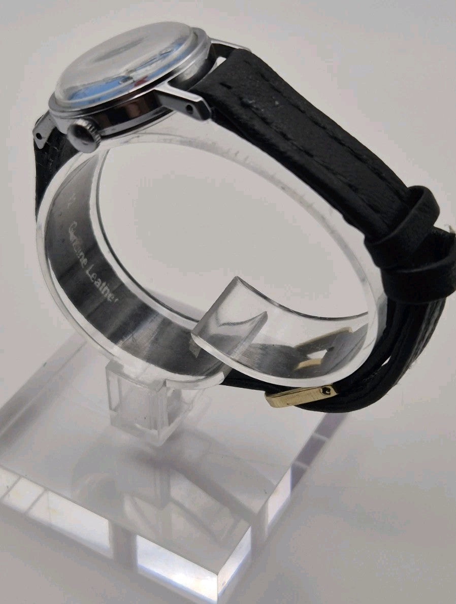 Timex 1958 Snoopy Hand Wind Watch Working4