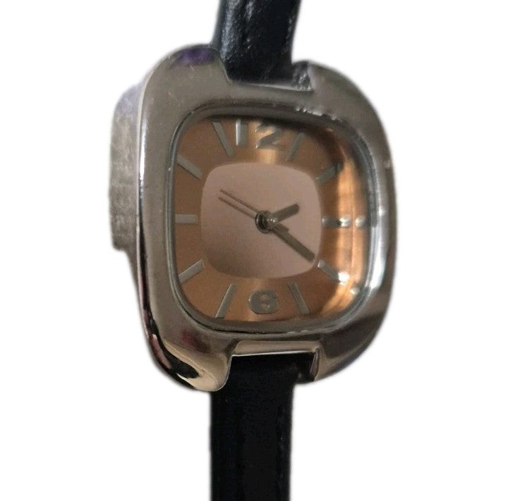 Ladies Unbranded Quartz Wristwatch1