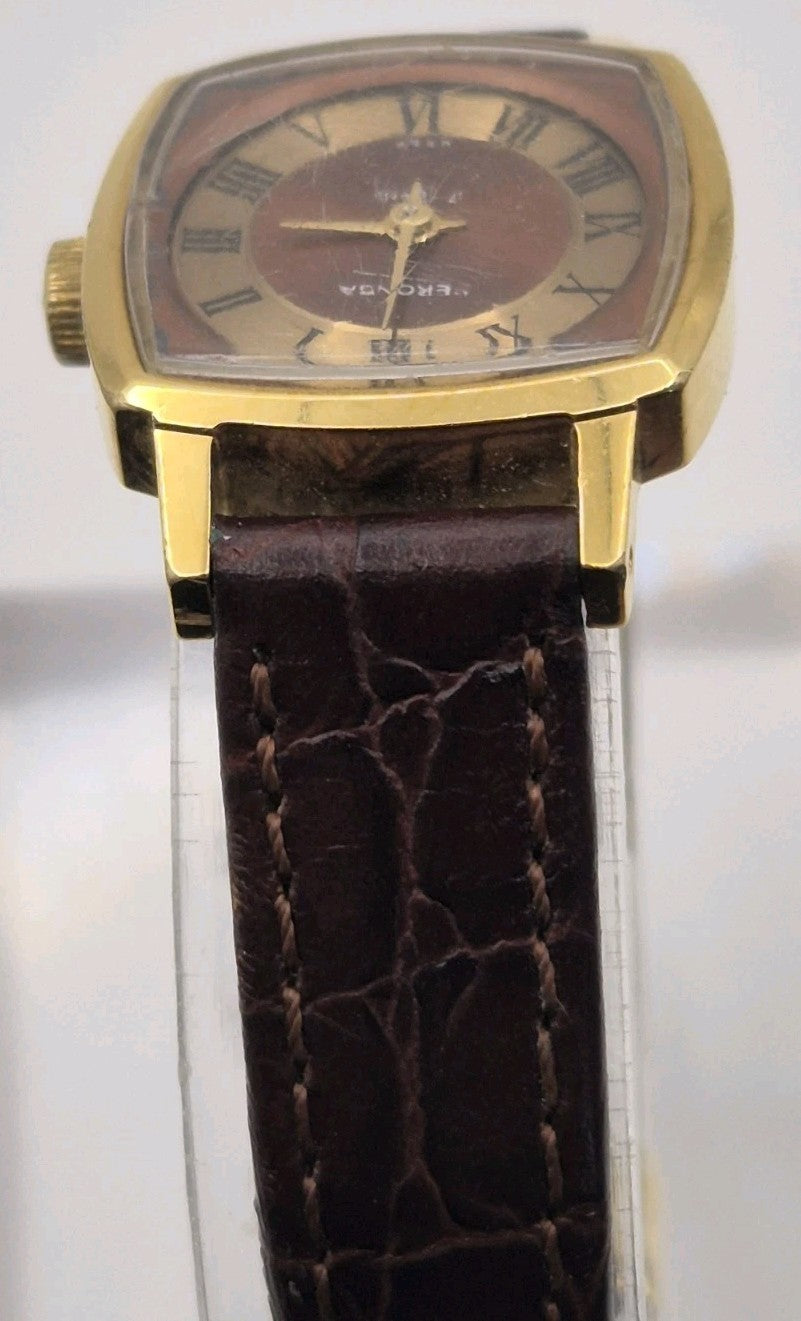 vintage Soviet-era Sekonda 17 Jewels ladies' mechanical wristwatch6