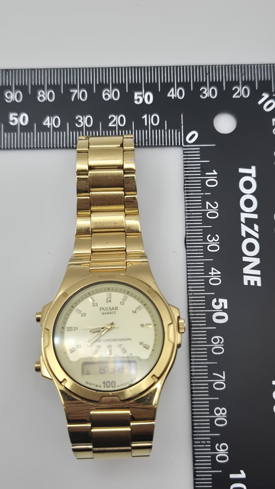 Vintage Men’s Pulsar Analog Digital Chronograph Watch V041-903018