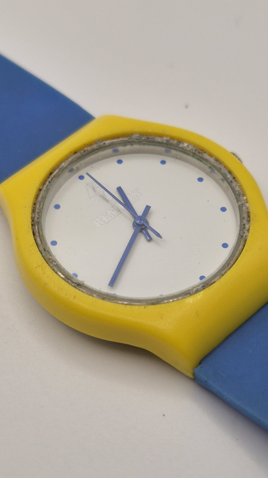 Vintage 1990s Renault Promotional Watch Quartz Rubber Strap 34mm Working1
