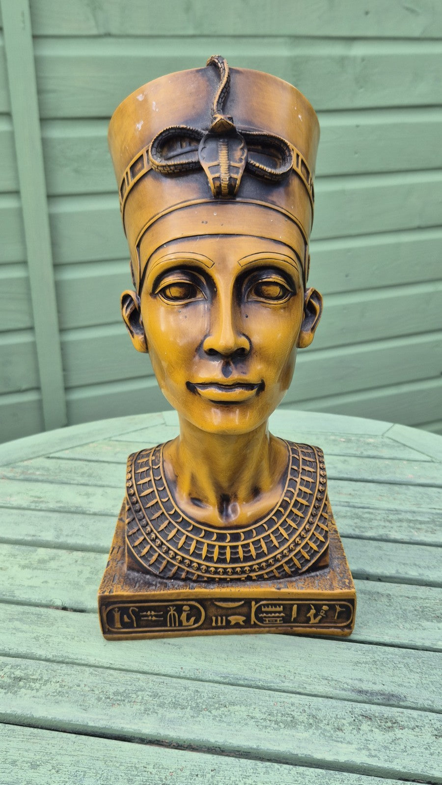 Decorative Replica of the famous Nefertiti Bust5