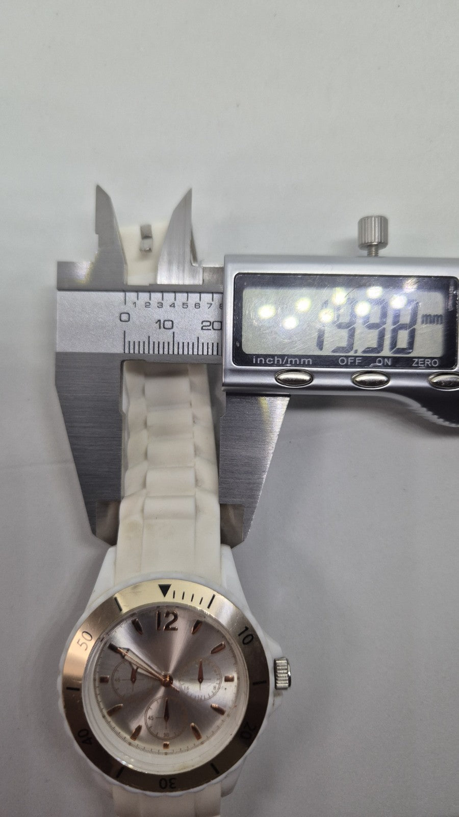 White and rose gold tone, plastic, quartz wrist watch12