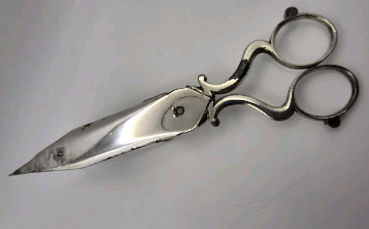 antique candle snuffer and wick trimmer6
