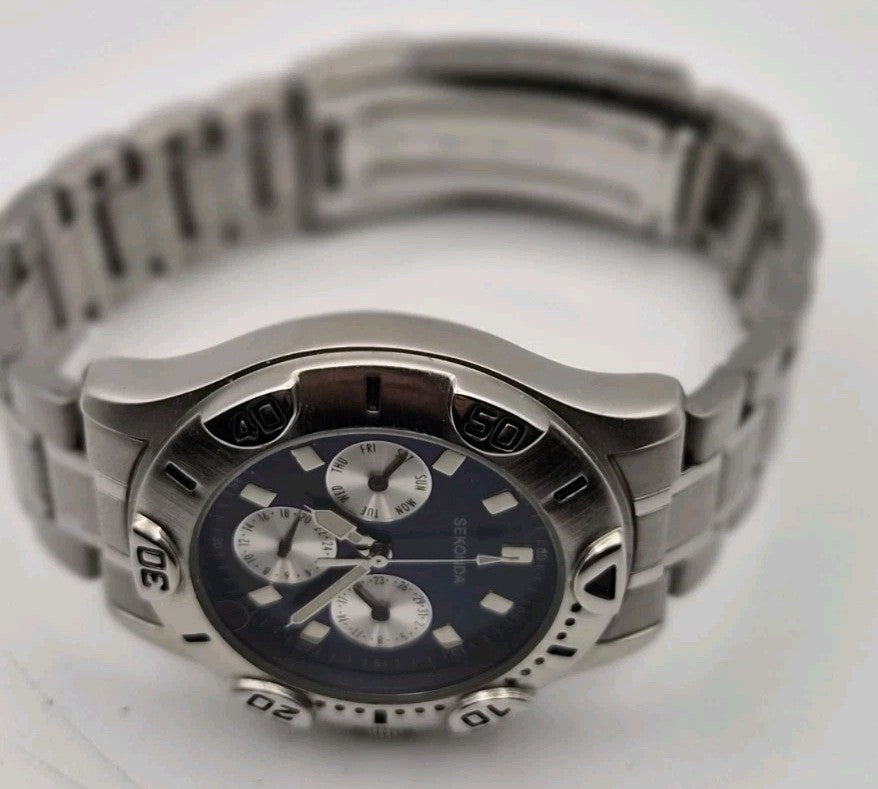 Sekonda 3592-AKV men's sports wristwatch featuring a blue dial Working5